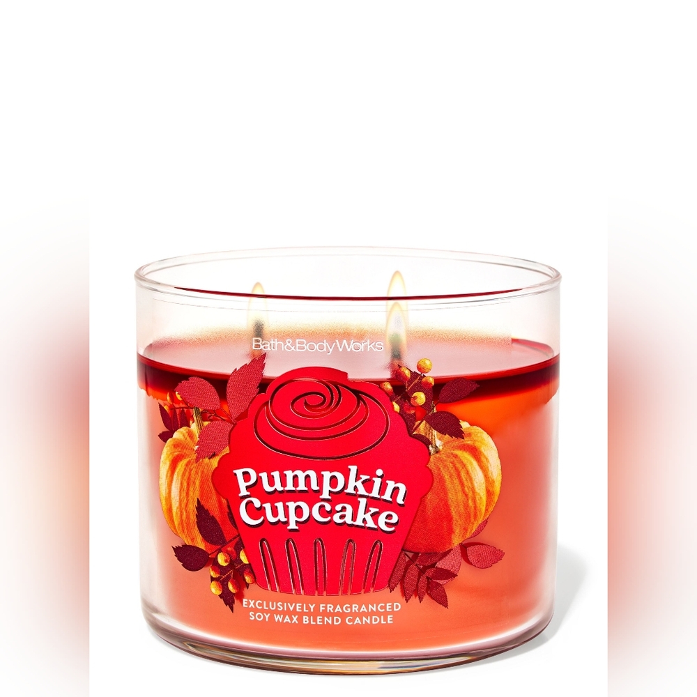 Bath & Body Works Pumpkin Cupcake 3-Wick Candle